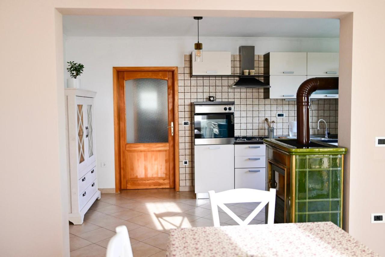 Apartment Laetitia Kastelir Ngoại thất bức ảnh